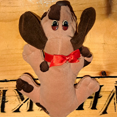 Vintage 80s pound puppies new - 80s,